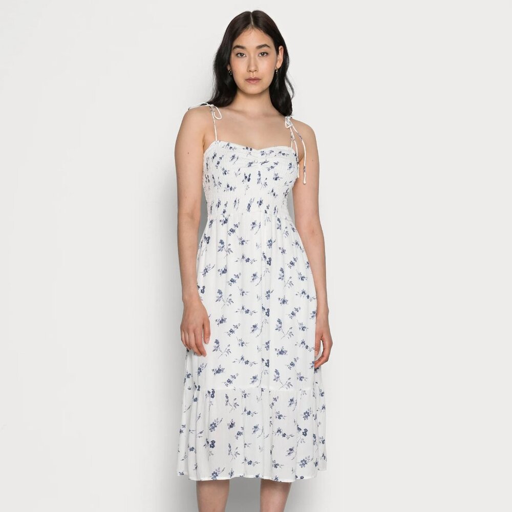 NWOT Abercrombie & Fitch Tiered Smocked Midi Dress
